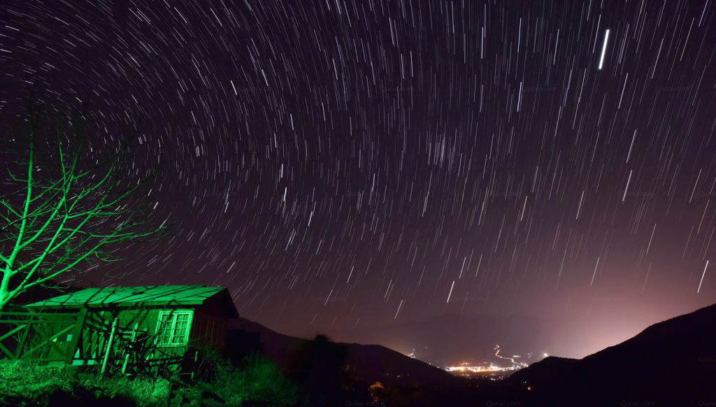 观景台的星空之夜.jpg