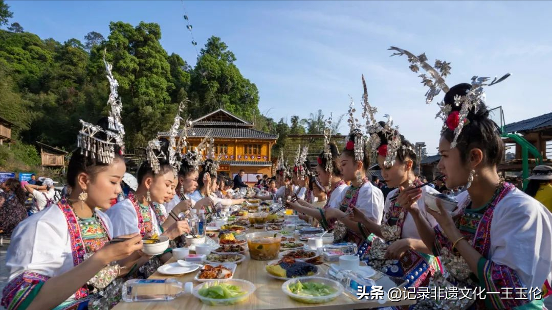 贵州从江：侗家小村寨变身旅游景区，占里景区今天开园迎客