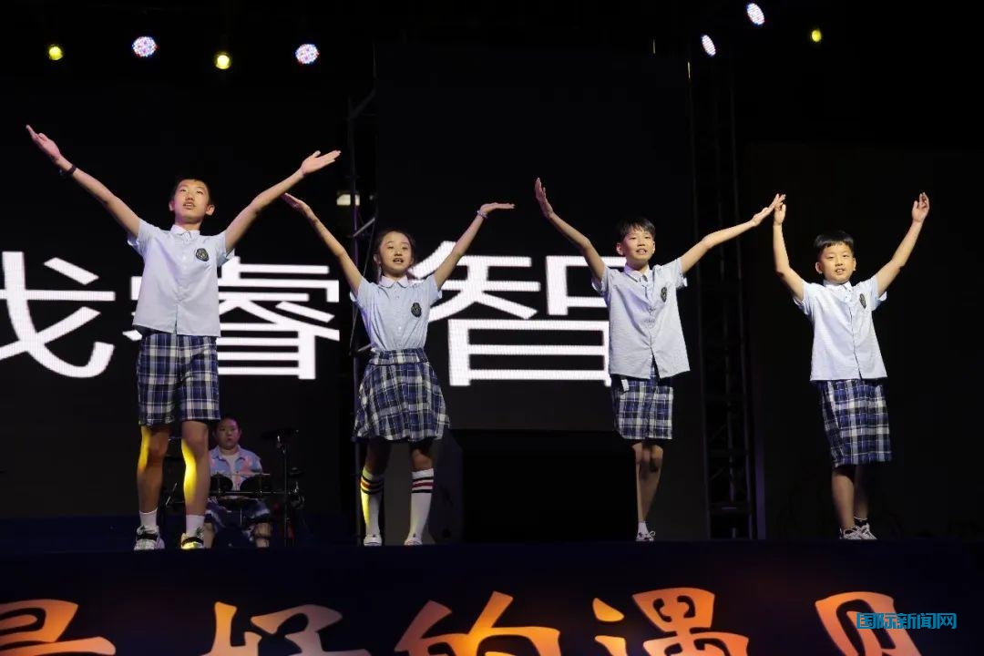 最美的时光，最好的遇见！ ——曲江南湖小学2017级毕业典礼